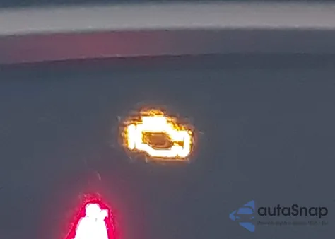 2013 Audi A4 2.0T Premium z USA, uszkodzony, nr VIN WAUFFAFLXDN021282